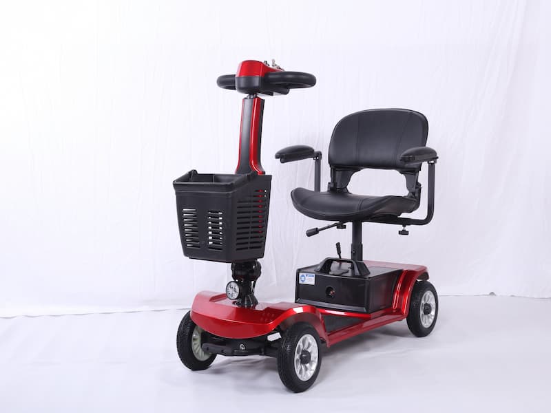 S02 24V 250W con scooter per disabili con pneumatici pieni da 8".